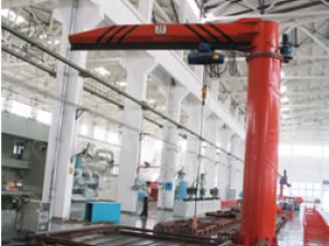 該產(chǎn)品固定在牢固的地基上，主要用在車間、倉庫等室內(nèi)場地，若用于室外需在起重機(jī)頂部裝設(shè)防雨棚。