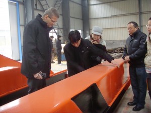 德馬格全球技術(shù)總監(jiān)來赤壁蒲圻起重機械進行起重機采購考察。